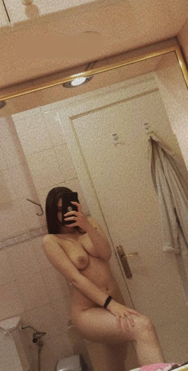 Bornova Escort ile Genç ve Tutkulu Bir Deneyim