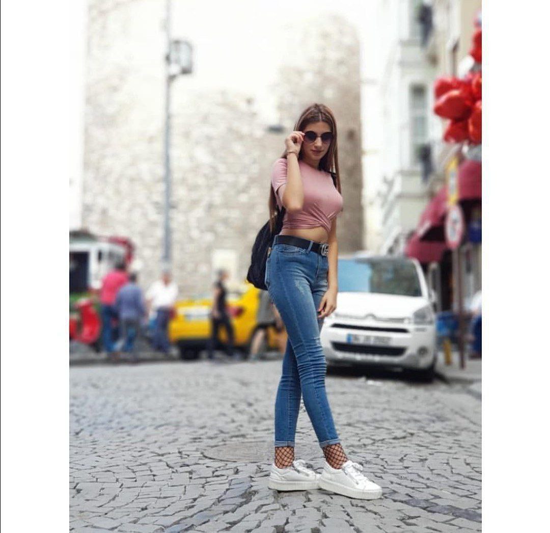 Büyükçekmece Escort Rüyası Melis ile Gecenin Işıltısı