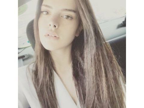 Bayrampaşa Escort Tutkusu Lara ile Gecenin Derinliği