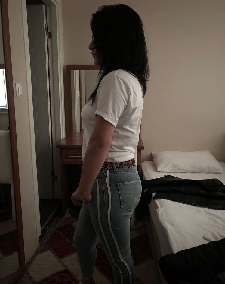 Zeytinburnunun Ateşli Güzeli Lara ile Tutkulu Anlar