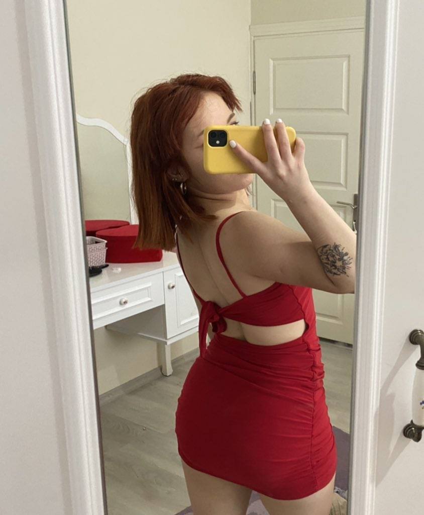 İzmir Escort Zeynep ile Esmer Güzelin Tutkulu Derin Dünyası