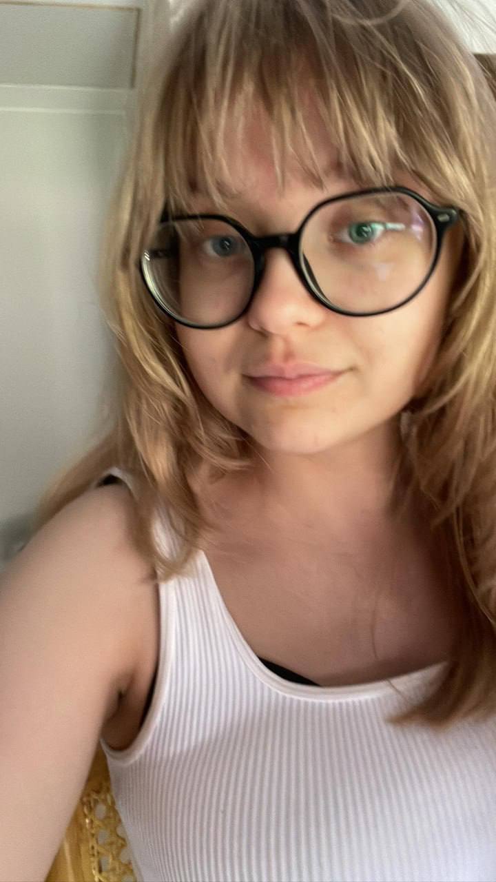 Ula Türk Escort Sıcaklığı ile Büyüleyen Yasemin