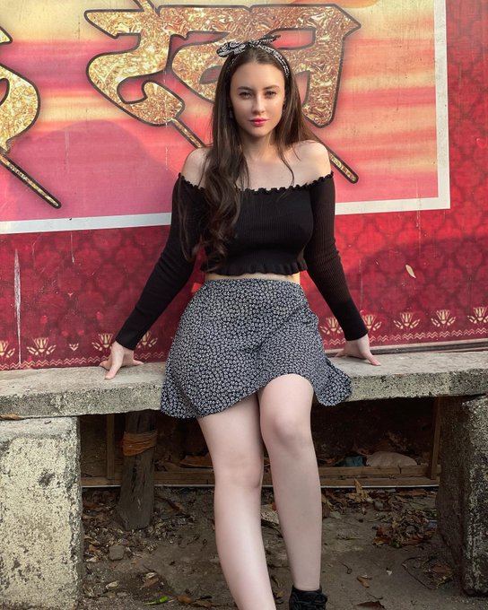 Mamak Escort Ateşi Sikini Zevkin Karanlık Arka Bahçesinde Yaksın