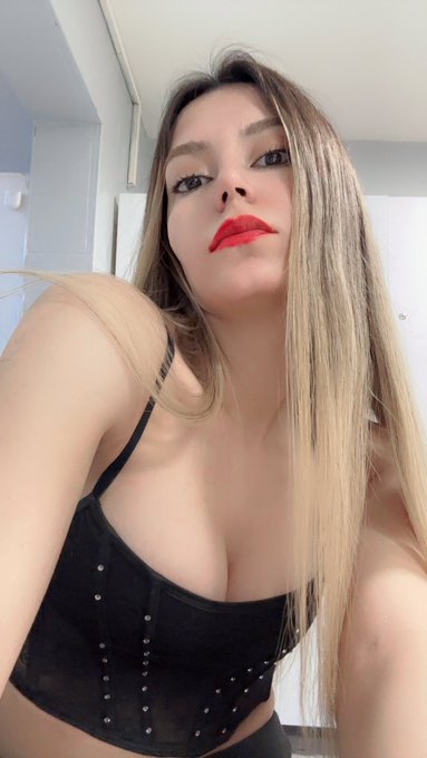Ankara Escort Amıyla Sikiciyi Yakan Orospunun Kuduruk Dansı