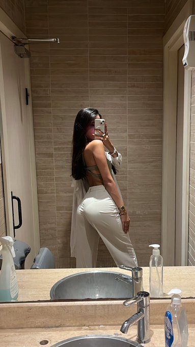 Mamak Escort Amıyla Sikiciyi Yere Seren Güzelin Sokakta Haz Şelalesi