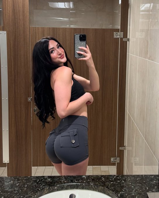 Keçiören Escort Amı Zevkten Taşan Kızın Keçiörende Göt Operası