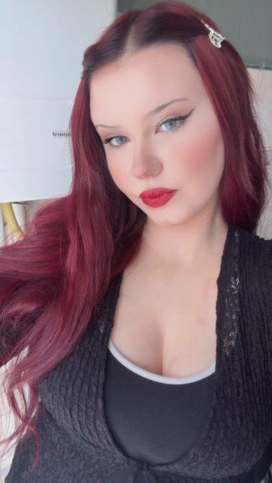 Ortakent Sınırsız Escort Vika ile Kucağa Sikiş