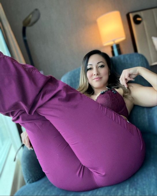 Çiğli Sahil Zevk Galaksisi Azgın Sikiş Tanrıçası Escort Aylin