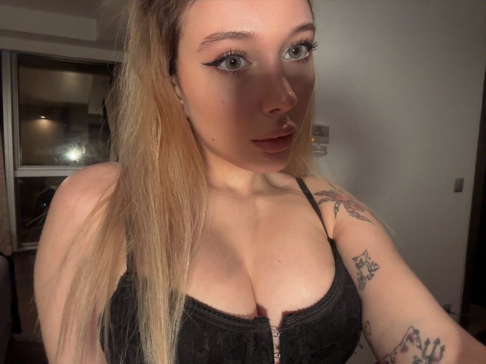 Elmadag Escort Buse ile Enerjik Bir Macera