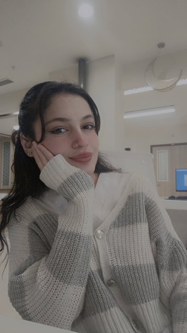 Konak Azgın Fırtına Escort Nazlı