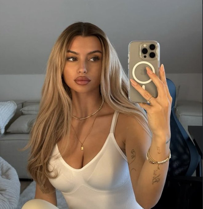 Çanakkale Escort Aylin ile Tutkulu Rüya Geceleri