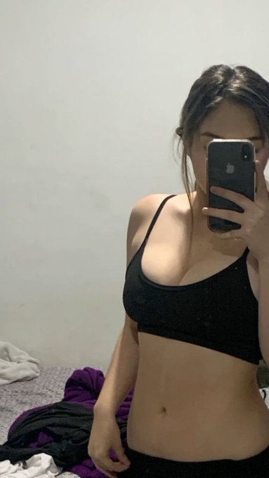 İzmir Escort Zeynep ile Keyifli Anlar