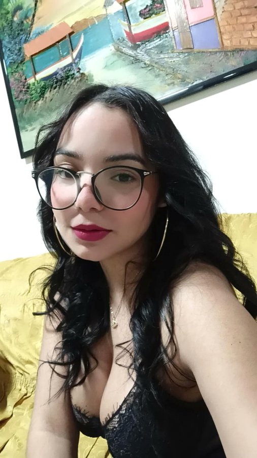 Çanakkale Sikiş Makinesi Escort Aylin ile Lüks Geceler