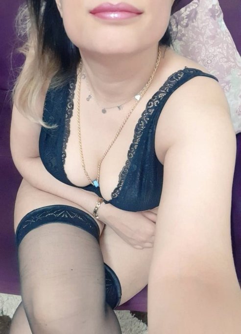 Konak Sikis Tutkunu Escort Eda ile Enerjik Geceler