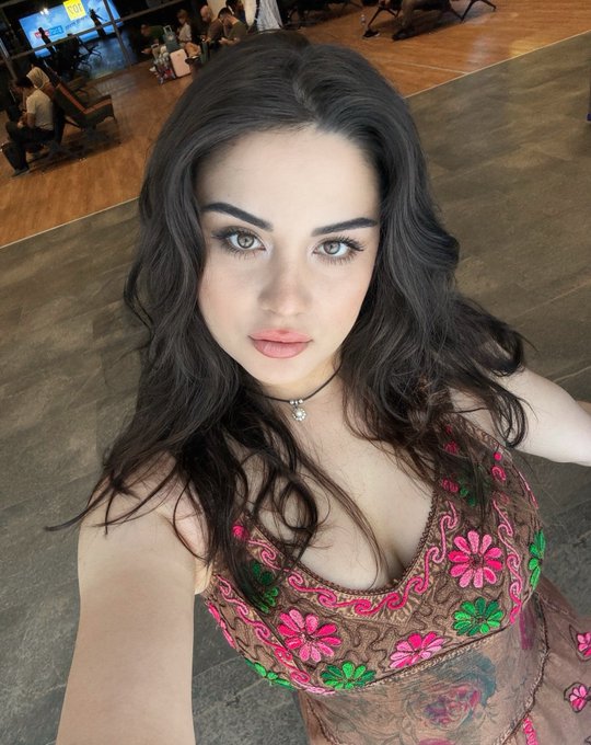 Eskişehir Vip Şık Yakınlaşma Meraklısı Escort Elif